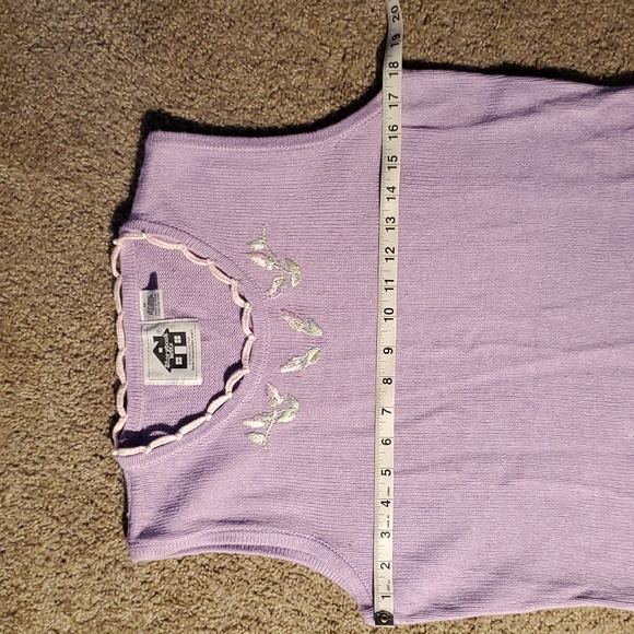 Like new! Vintage Storybook Knits 2pc rosebud sweater set - Picture 5 of 9